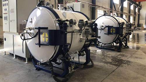 我司新型5512型烧结炉发货台湾